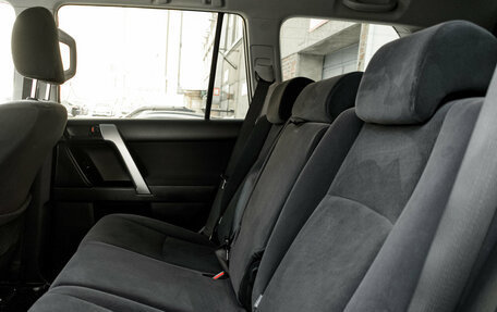 Toyota Land Cruiser Prado 150 рестайлинг 2, 2017 год, 4 430 000 рублей, 24 фотография