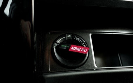 Toyota Land Cruiser Prado 150 рестайлинг 2, 2017 год, 4 430 000 рублей, 21 фотография