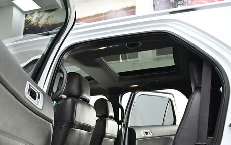 Ford Explorer VI, 2013 год, 1 385 000 рублей, 6 фотография