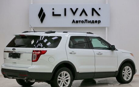Ford Explorer VI, 2013 год, 1 385 000 рублей, 4 фотография