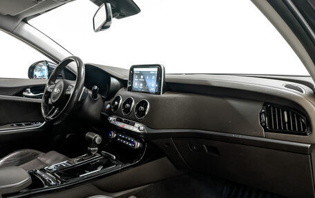 KIA Stinger I, 2018 год, 2 110 000 рублей, 13 фотография