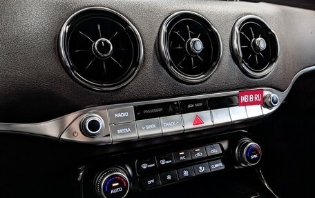 KIA Stinger I, 2018 год, 2 110 000 рублей, 21 фотография