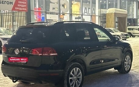 Volkswagen Touareg III, 2015 год, 2 375 000 рублей, 2 фотография