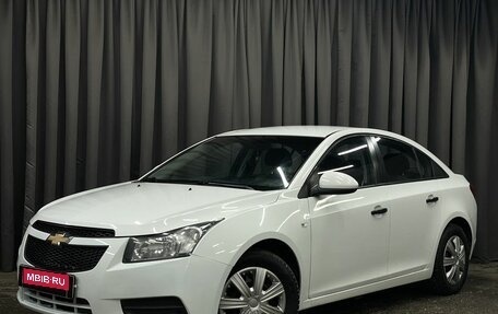 Chevrolet Cruze II, 2011 год, 639 777 рублей, 1 фотография
