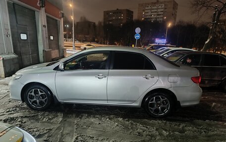 Toyota Corolla, 2011 год, 900 000 рублей, 3 фотография
