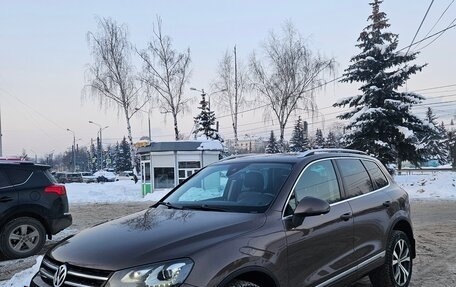 Volkswagen Touareg III, 2013 год, 2 050 000 рублей, 2 фотография