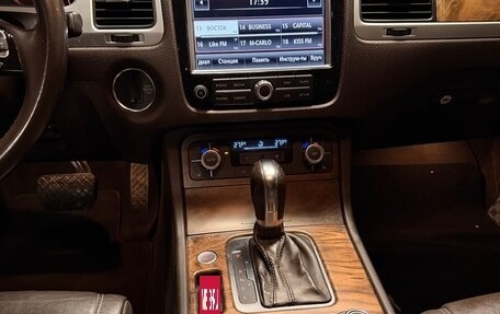 Volkswagen Touareg III, 2012 год, 2 650 000 рублей, 8 фотография