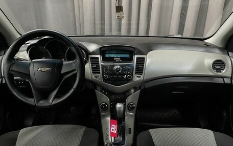 Chevrolet Cruze II, 2011 год, 639 777 рублей, 8 фотография