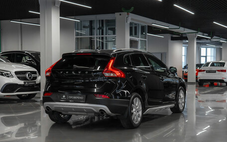 Volvo V40 Cross Country I, 2018 год, 2 180 000 рублей, 4 фотография