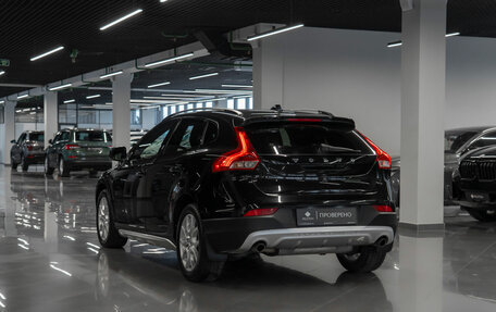 Volvo V40 Cross Country I, 2018 год, 2 180 000 рублей, 5 фотография