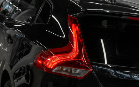 Volvo V40 Cross Country I, 2018 год, 2 180 000 рублей, 26 фотография