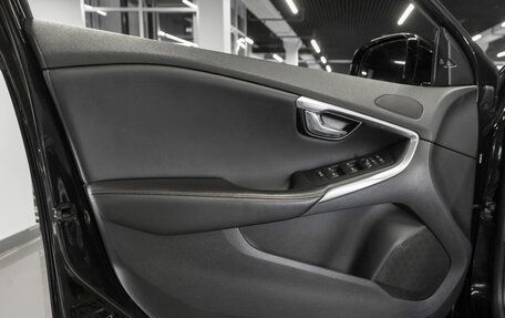 Volvo V40 Cross Country I, 2018 год, 2 180 000 рублей, 20 фотография