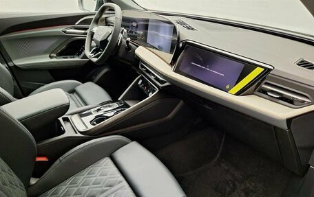 Audi Q5, 2025 год, 7 380 000 рублей, 12 фотография