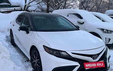 Toyota Camry, 2021 год, 2 650 000 рублей, 4 фотография