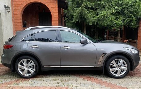 Infiniti FX II, 2013 год, 1 800 000 рублей, 2 фотография