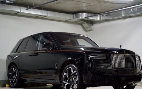 Rolls-Royce Cullinan, 2024 год, 65 000 000 рублей, 3 фотография