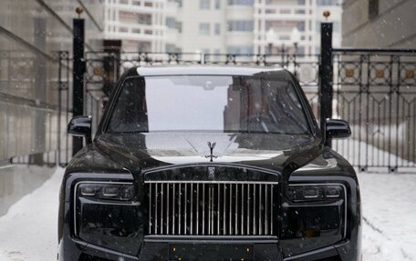 Rolls-Royce Cullinan, 2024 год, 65 000 000 рублей, 7 фотография