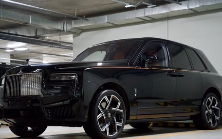 Rolls-Royce Cullinan, 2024 год, 65 000 000 рублей, 2 фотография