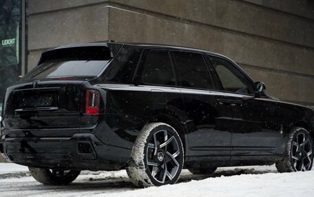 Rolls-Royce Cullinan, 2024 год, 65 000 000 рублей, 12 фотография