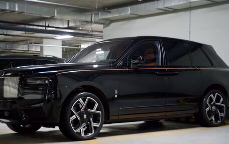 Rolls-Royce Cullinan, 2024 год, 65 000 000 рублей, 15 фотография