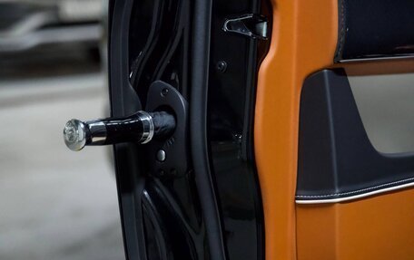 Rolls-Royce Cullinan, 2024 год, 65 000 000 рублей, 24 фотография