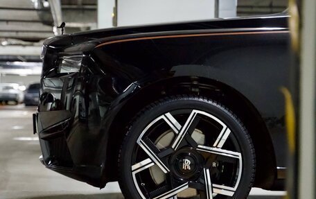 Rolls-Royce Cullinan, 2024 год, 65 000 000 рублей, 29 фотография