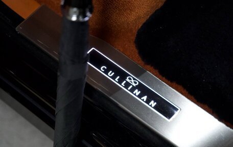 Rolls-Royce Cullinan, 2024 год, 65 000 000 рублей, 39 фотография