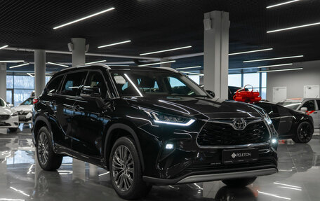 Toyota Highlander, 2025 год, 5 400 000 рублей, 2 фотография