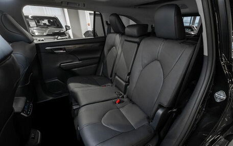 Toyota Highlander, 2025 год, 5 400 000 рублей, 14 фотография