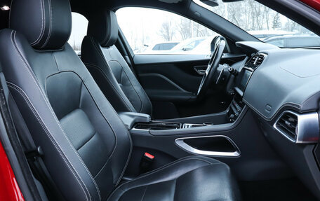 Jaguar F-Pace, 2017 год, 3 395 000 рублей, 14 фотография