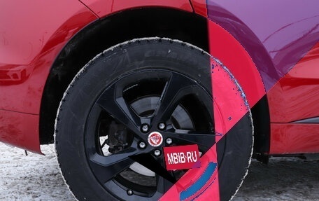 Jaguar F-Pace, 2017 год, 3 395 000 рублей, 23 фотография