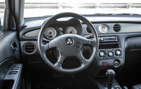 Mitsubishi Outlander III рестайлинг 3, 2005 год, 1 148 000 рублей, 14 фотография