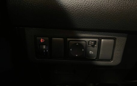 Nissan Tiida, 2012 год, 660 000 рублей, 28 фотография