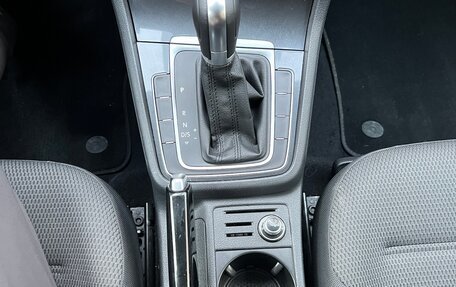 Volkswagen Golf VII, 2018 год, 2 000 000 рублей, 20 фотография