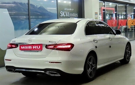 Mercedes-Benz E-Класс, 2023 год, 5 400 000 рублей, 2 фотография