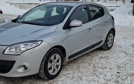 Renault Megane III, 2009 год, 650 000 рублей, 2 фотография