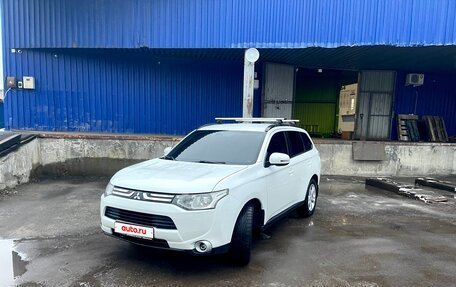 Mitsubishi Outlander III рестайлинг 3, 2013 год, 1 245 000 рублей, 5 фотография