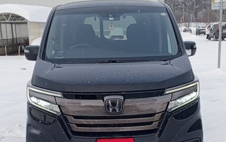 Honda Stepwgn IV, 2020 год, 2 600 000 рублей, 1 фотография