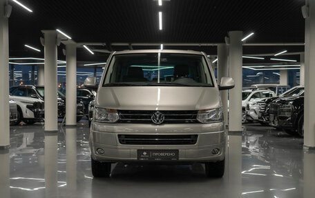 Volkswagen Multivan T5, 2010 год, 2 240 000 рублей, 3 фотография