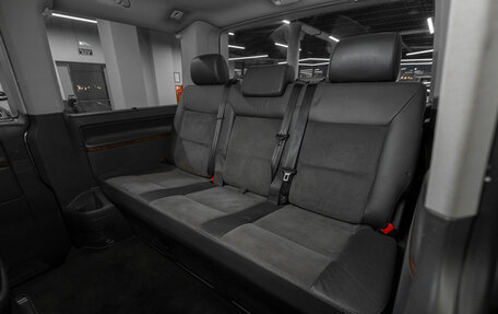 Volkswagen Multivan T5, 2010 год, 2 240 000 рублей, 13 фотография