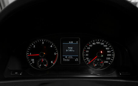 Volkswagen Multivan T5, 2010 год, 2 240 000 рублей, 11 фотография