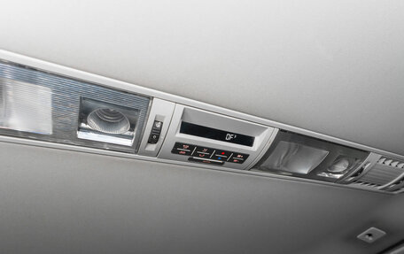 Volkswagen Multivan T5, 2010 год, 2 240 000 рублей, 14 фотография