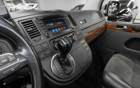 Volkswagen Multivan T5, 2010 год, 2 240 000 рублей, 16 фотография