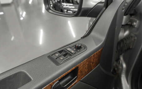 Volkswagen Multivan T5, 2010 год, 2 240 000 рублей, 20 фотография