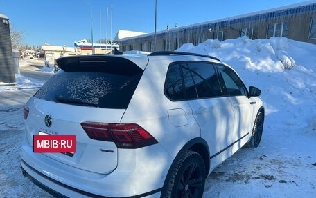 Volkswagen Tiguan II, 2021 год, 4 300 000 рублей, 3 фотография