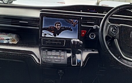 Honda Stepwgn IV, 2020 год, 2 600 000 рублей, 13 фотография