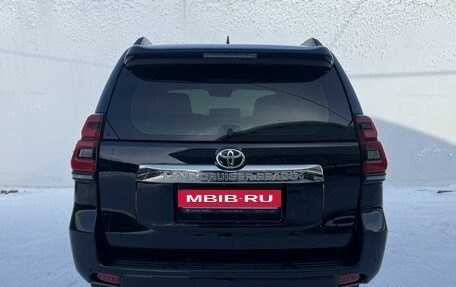 Toyota Land Cruiser Prado 150 рестайлинг 2, 2019 год, 5 000 000 рублей, 7 фотография