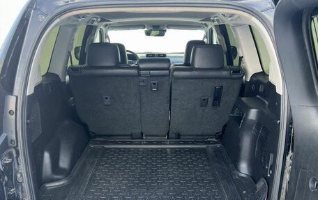 Toyota Land Cruiser Prado 150 рестайлинг 2, 2019 год, 5 000 000 рублей, 13 фотография