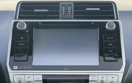 Toyota Land Cruiser Prado 150 рестайлинг 2, 2019 год, 5 000 000 рублей, 18 фотография