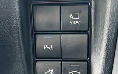 Toyota Land Cruiser Prado 150 рестайлинг 2, 2019 год, 5 000 000 рублей, 23 фотография